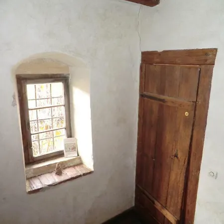 Par Ci, Par La Apartament *